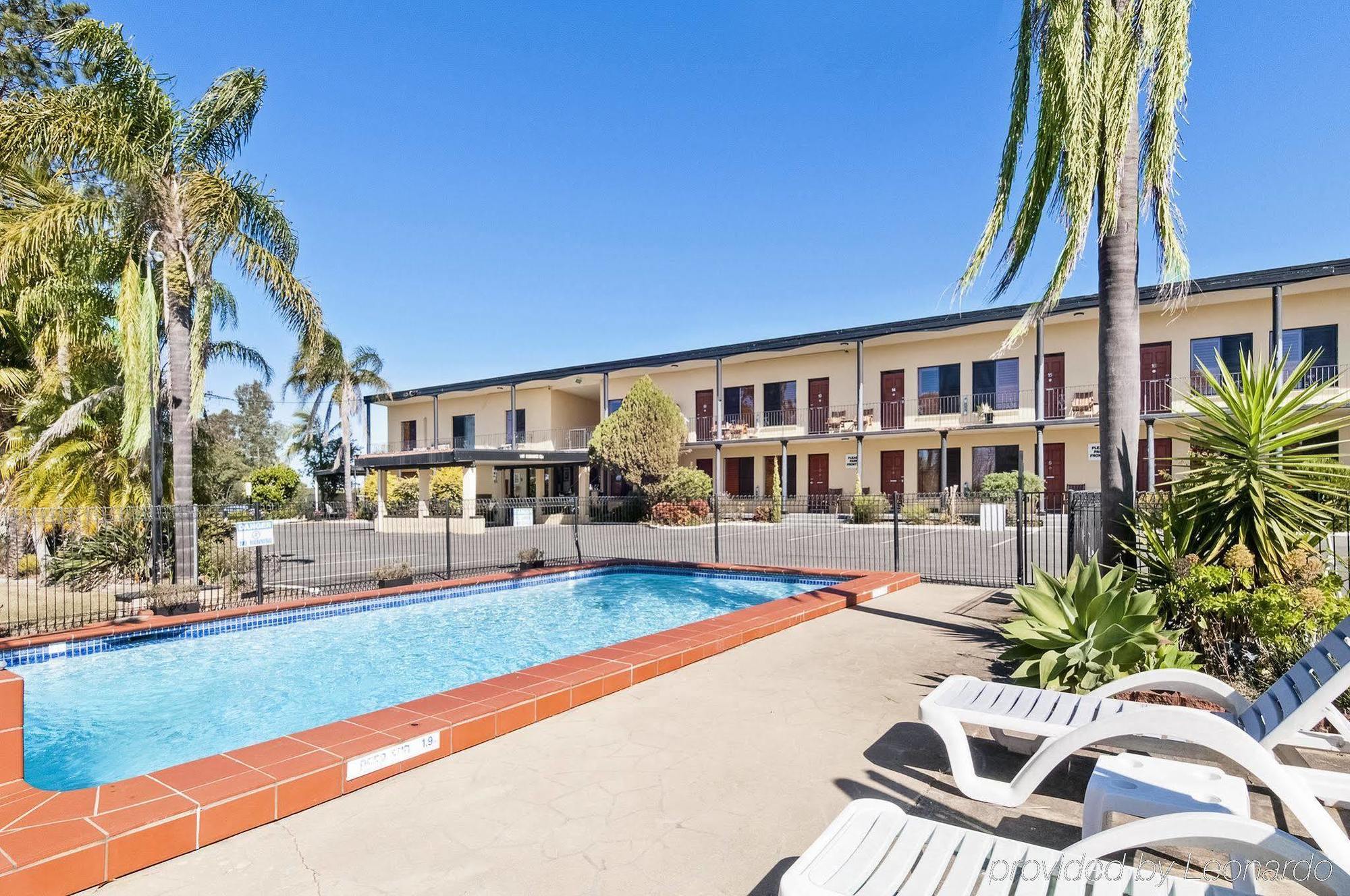 Country Plaza Motel Taree Exteriör bild